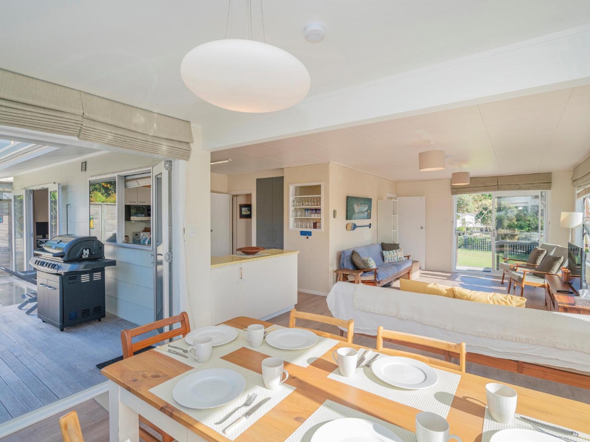 Hahei Kiwi Bach - Hahei Holiday Home ภายนอก รูปภาพ