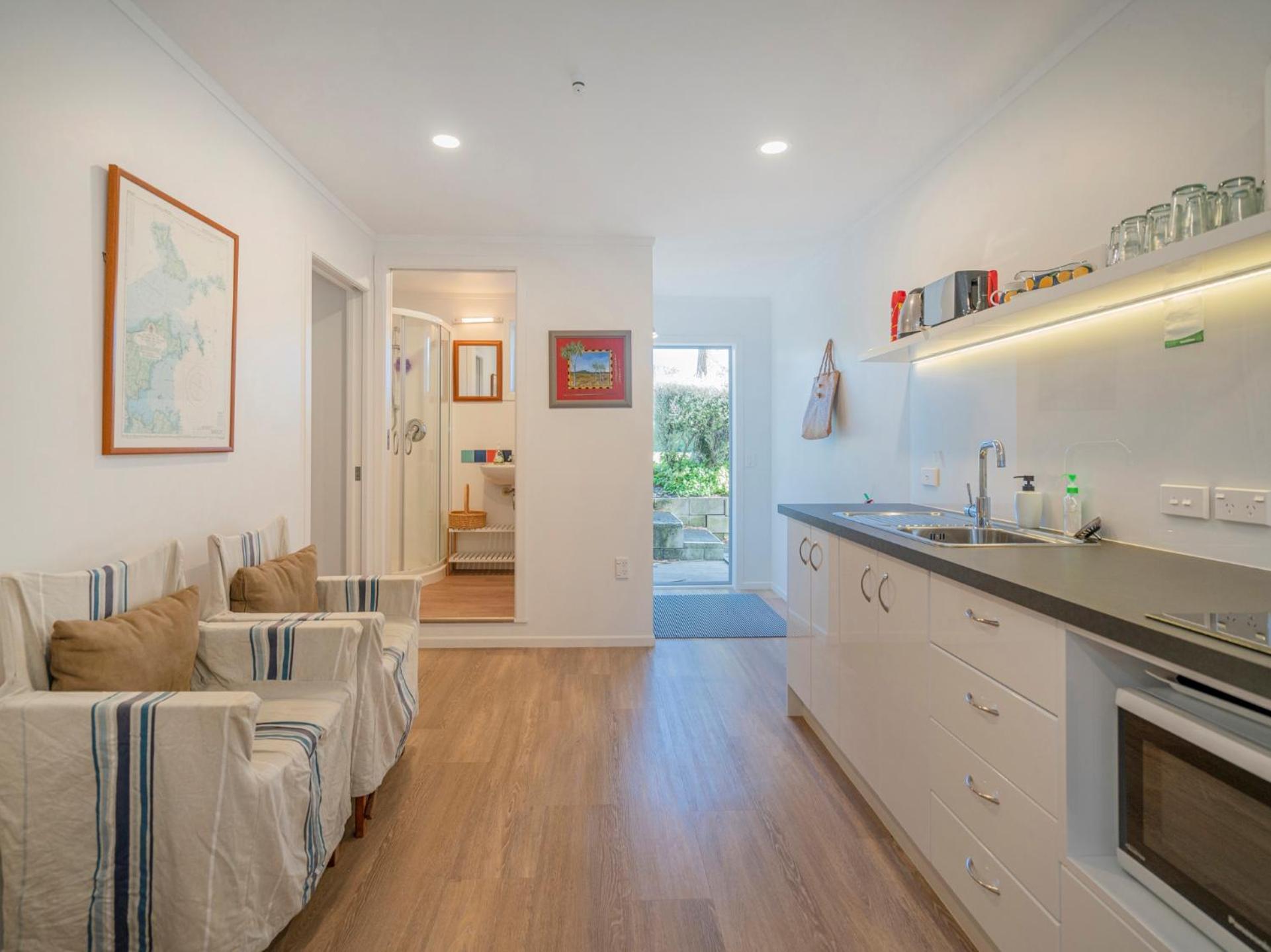 Hahei Kiwi Bach - Hahei Holiday Home ภายนอก รูปภาพ